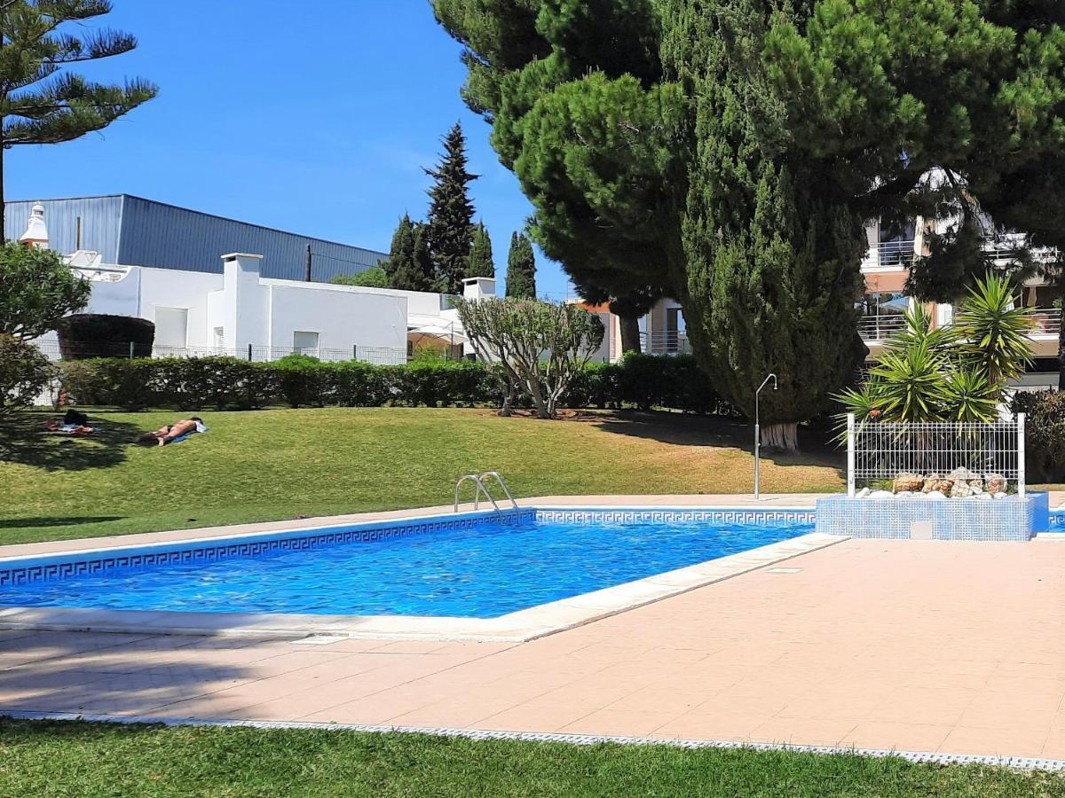 Apartamento Armacao De Pera Brightness 2 With Pool By Homing Exterior foto